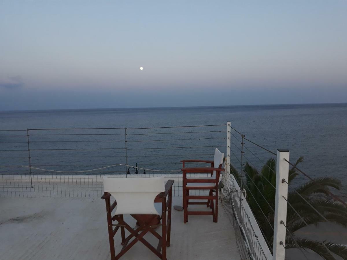 Christos Rooms Paleochora Exterior foto
